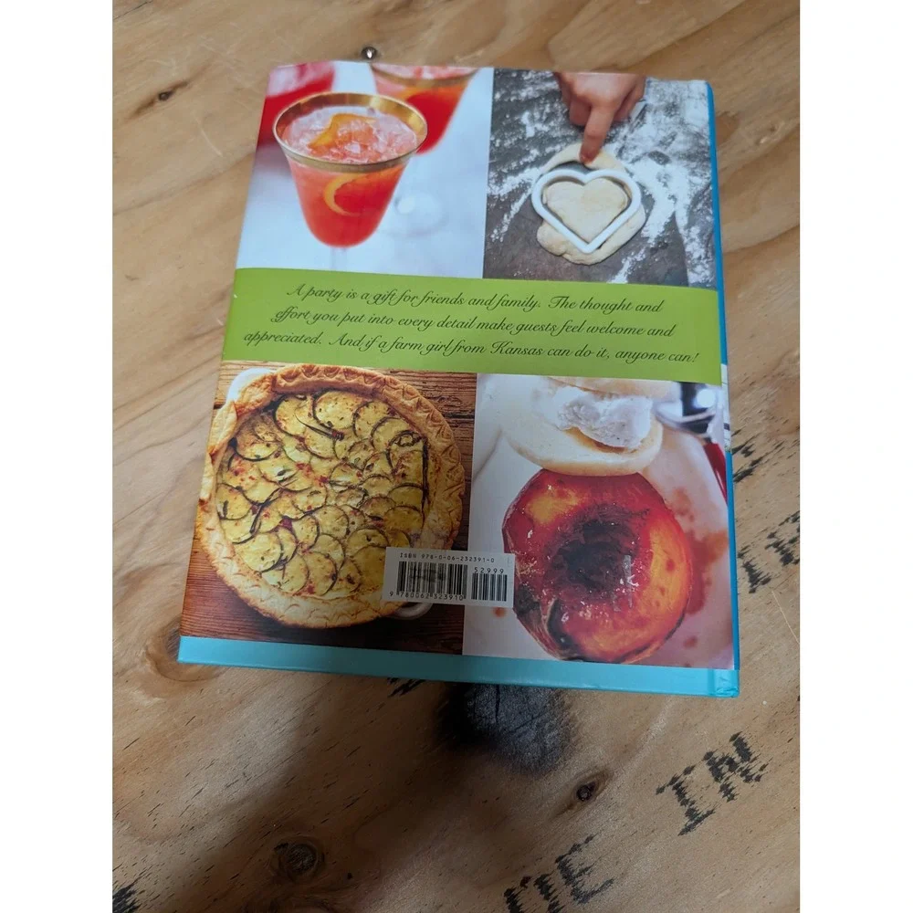 Martina McBride Around the Table Cookbook OS Blue Excellent Seasonal Recipes
